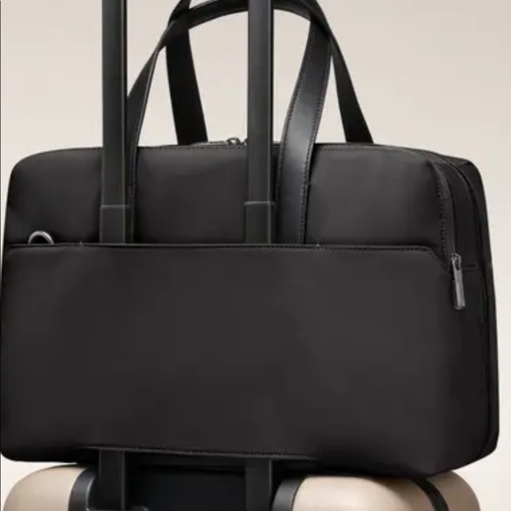 Away “The Everywhere Bag”